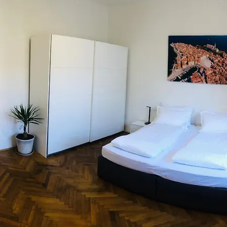 Huge Bbq Garden 2, Spacious Flat, Ac, Free Parking 2 Ljubljana