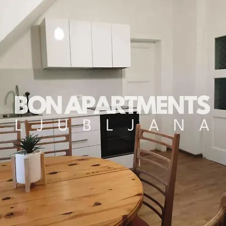 Apartment Huge Bbq Garden 2, Spacious Flat, Ac, Free Parking 2 *