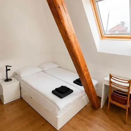 Daire Huge Bbq Garden 2, Spacious Flat, Ac, Free Parking 2 *