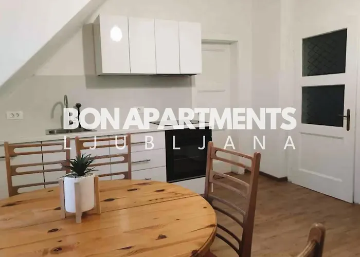 Appartamento Huge Bbq Garden 2, Spacious Flat, Ac, Free Parking 2 *